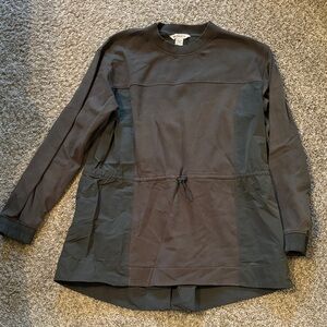 Athleta mixed medium Crew Neck Sweatshirt